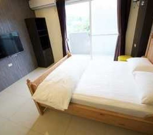 HomeStay LB