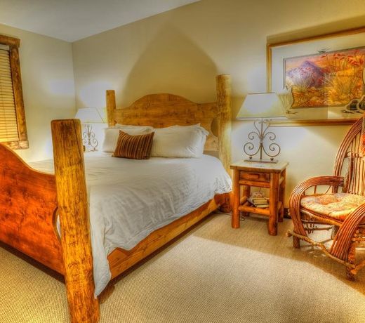 Abode at Black Bear