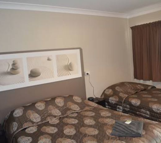Carmila Sands Motel