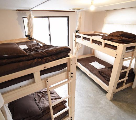 Bacchus Kofu Guesthouse