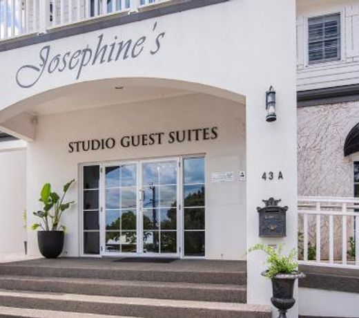 Josephines Luxury Accommodation