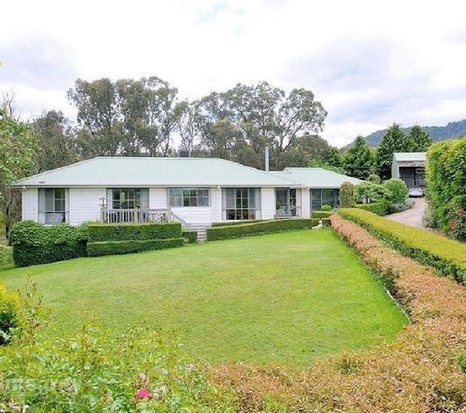 Home Farm Healesville