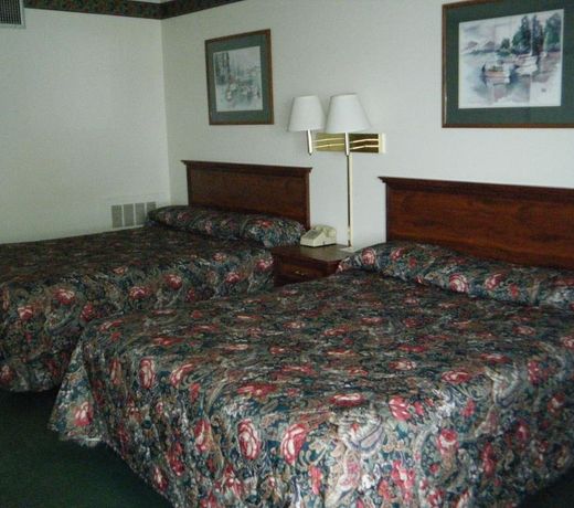 Lake Cadillac Resort