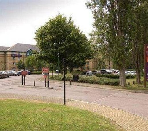 Premier Inn Luton Airport