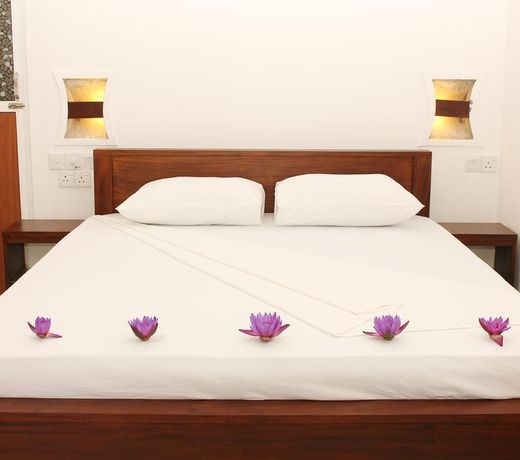 Tinara River Inn, Weligama