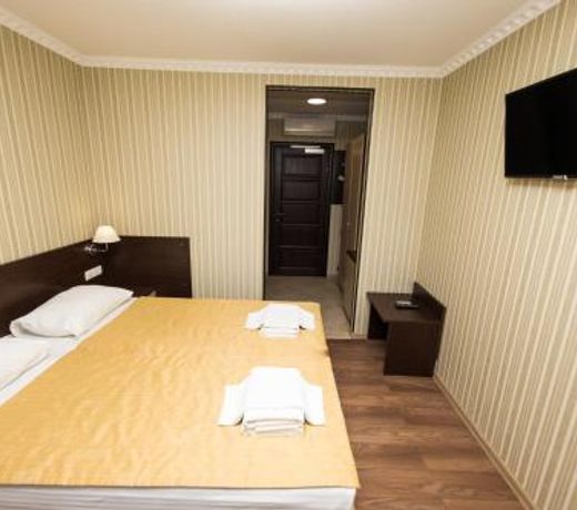 Lilia Guest House