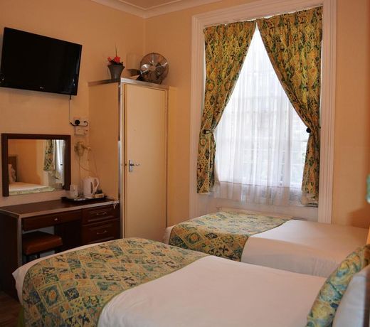 Falcon Hotel