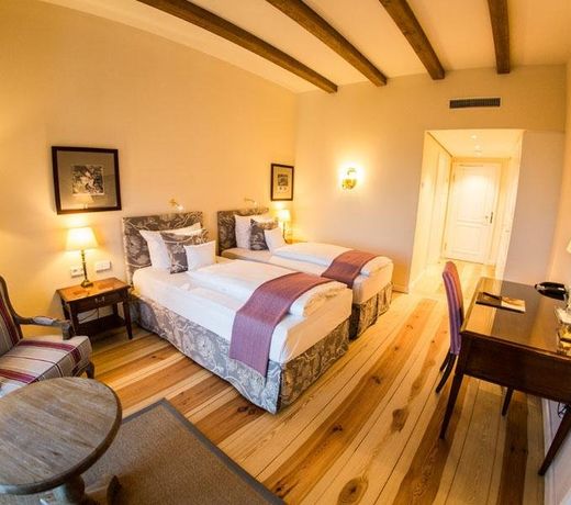Hotel Schloss Leitheim