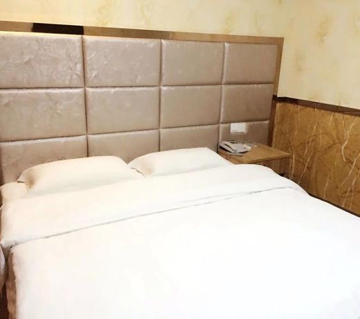 Dongda Street Hotel