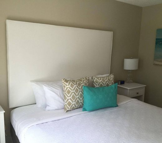 Brighton Suites Hotel