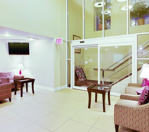 LA QUINTA INN STE JFK AIRPORT