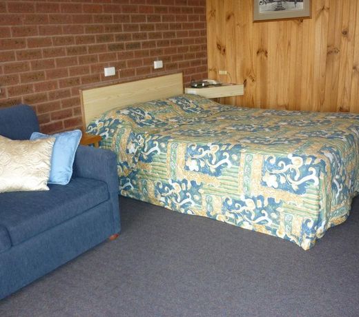 Country Mile Motor Inn