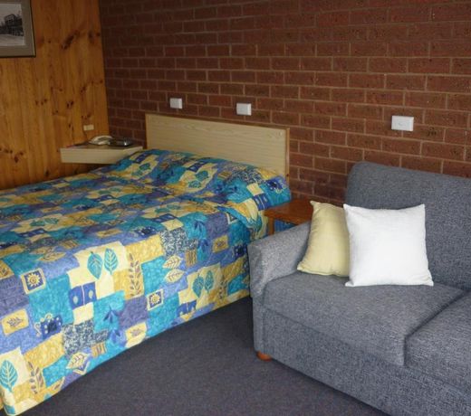 Country Mile Motor Inn