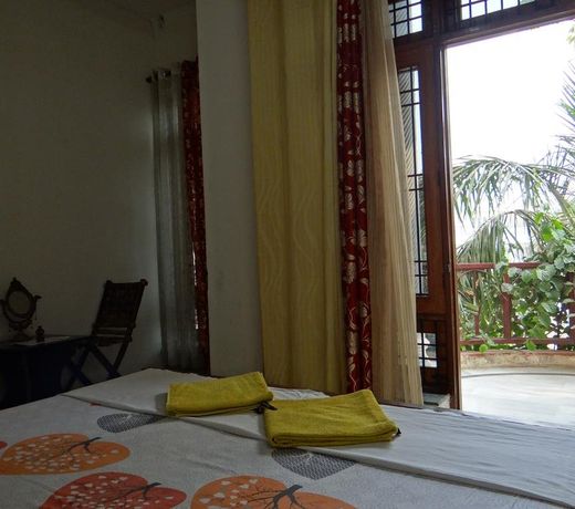 N.Homestay