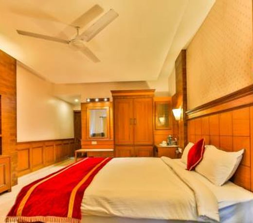 Shining Sand Beach Hotel