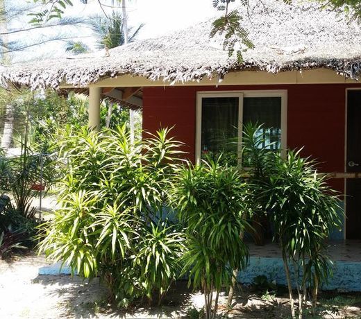 Maikhao Beach Bungalows