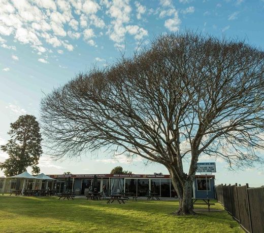 Moruya Waterfront Hotel Motel