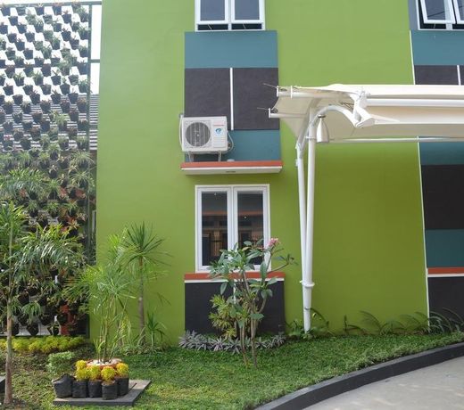 OYO 342 De'kayakini Hotel