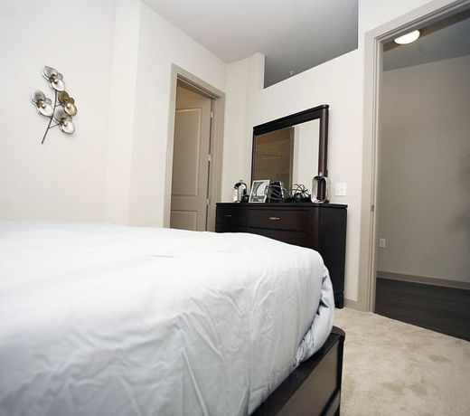 1505 Demonbreun by Sitsquare Suites