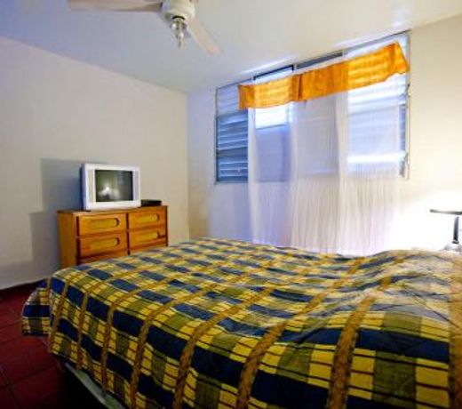 Rocky's Rock & Blues Bar & Hotel