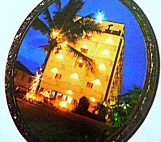 Manohra Hotel Phuket