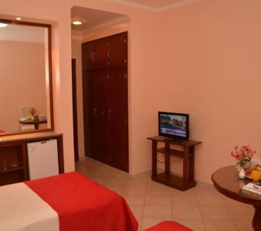 RealNoa Hotel