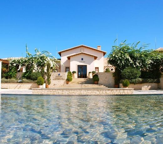 3 bedroom Villa Athina with private pool and golf views, Aphrodite Hills Resort