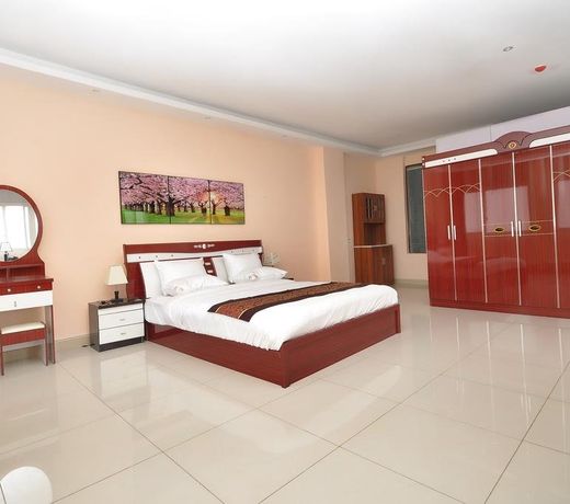 2000 Hotel Downtown Kigali