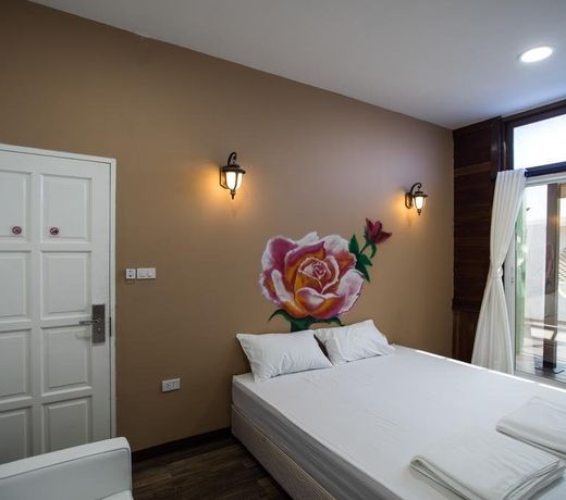 Oyo 965 Art Hotel Sanamchai