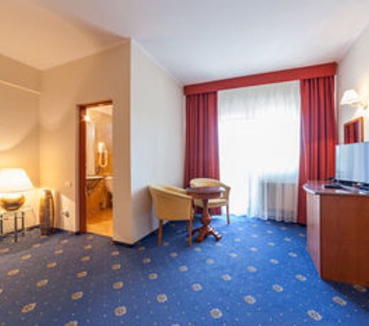 Expocenter Hotel - Avenue Hotels