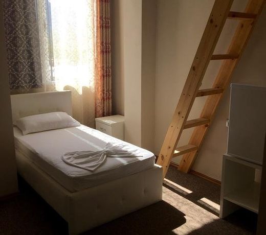 British Hotel