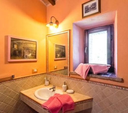 Spacious Holiday Home in Cagli with Garden