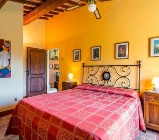 Spacious Holiday Home in Cagli with Garden