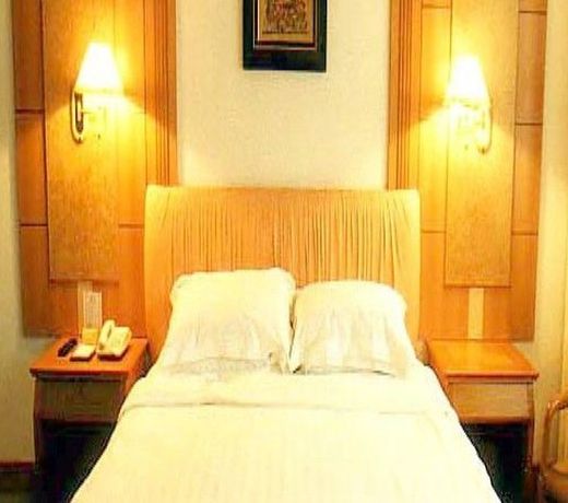 GOLDEN DRAGON AIRLINE GRAND HOTEL