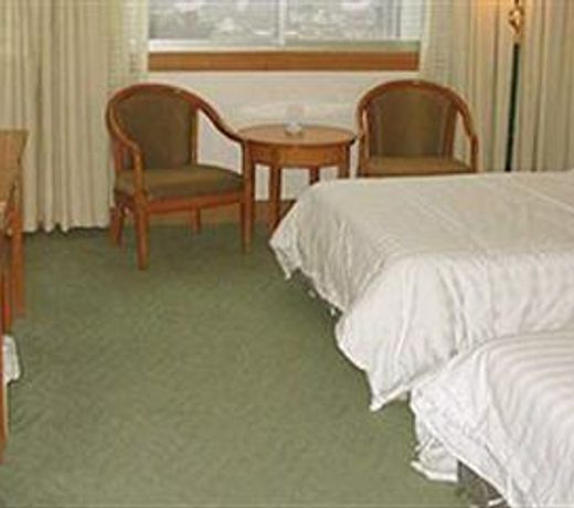 GOLDEN DRAGON AIRLINE GRAND HOTEL