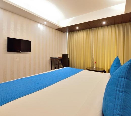 FabHotel Prime The JK CR Park