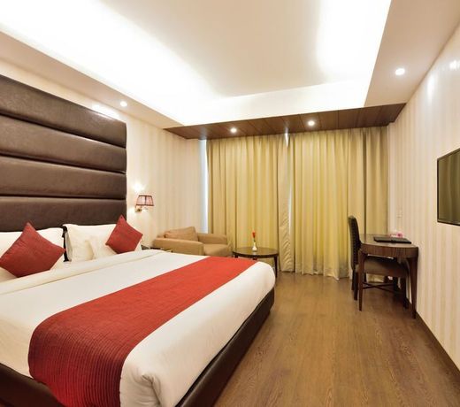 FabHotel Prime The JK CR Park