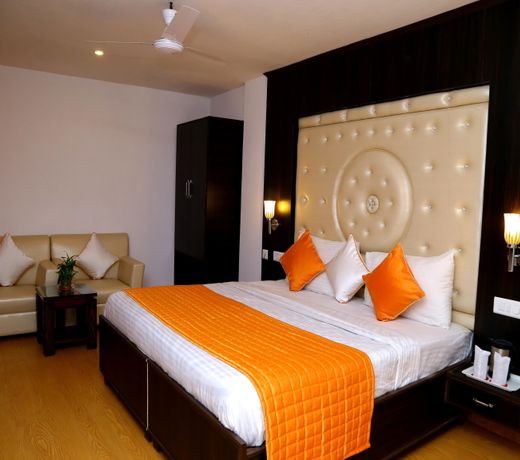 OYO 3712 Chandigarh Grand