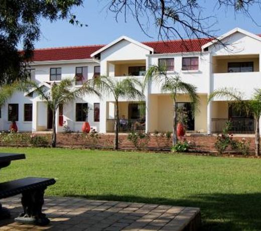 Casa Bianca Guest Lodge