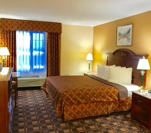 Cabot Inn & Suites