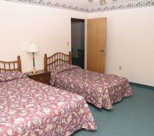 Cabot Inn & Suites