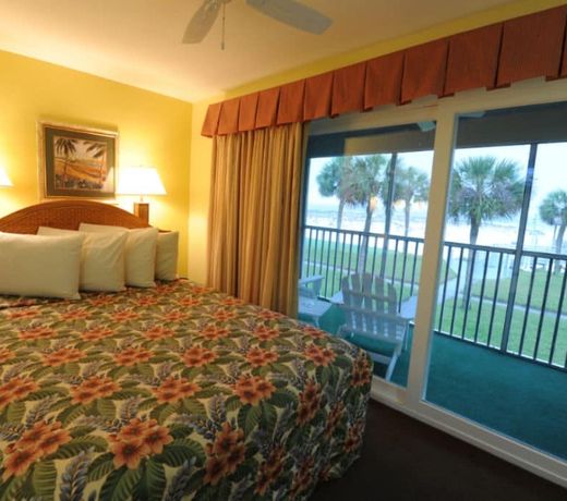 Getaways at Destin Holiday Beach Resort