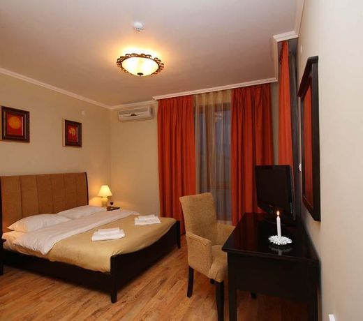 Royal Bay Apartments with Self Check-in