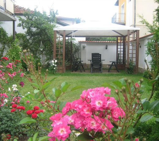 VELINGRAD LA CASA