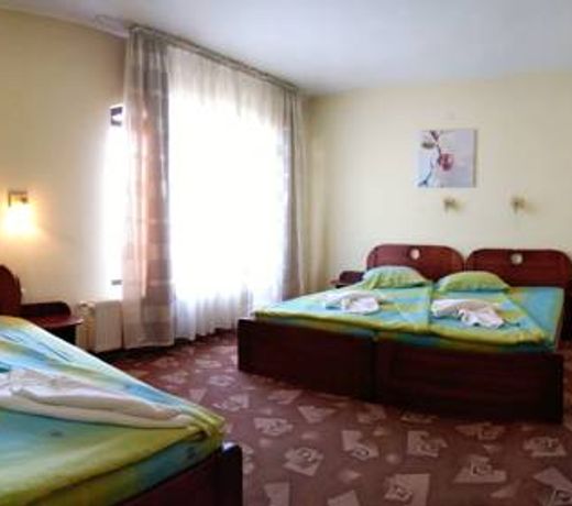 Family Hotel Iv