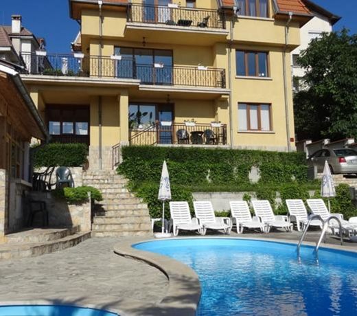 GUEST HOUSE DREAM