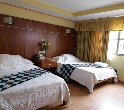 Cresta Inn