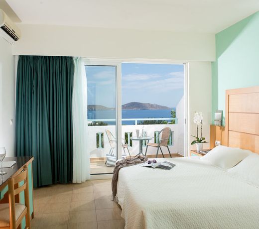 Elounda Breeze Resort