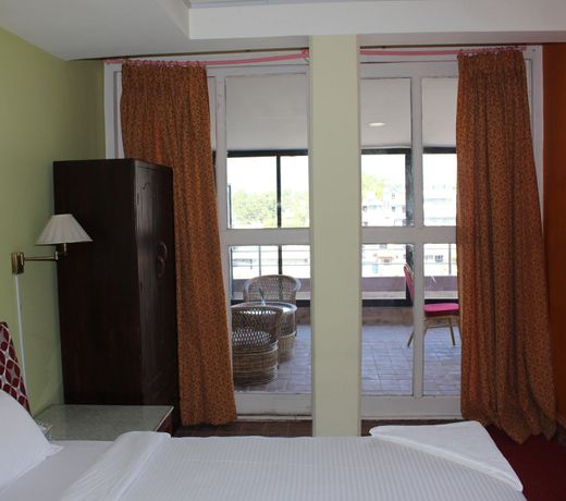 Hotel Vajra Inn & Apartments