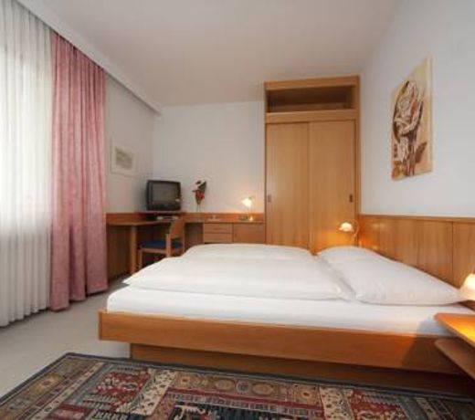 Hotel garni Landhaus Servus